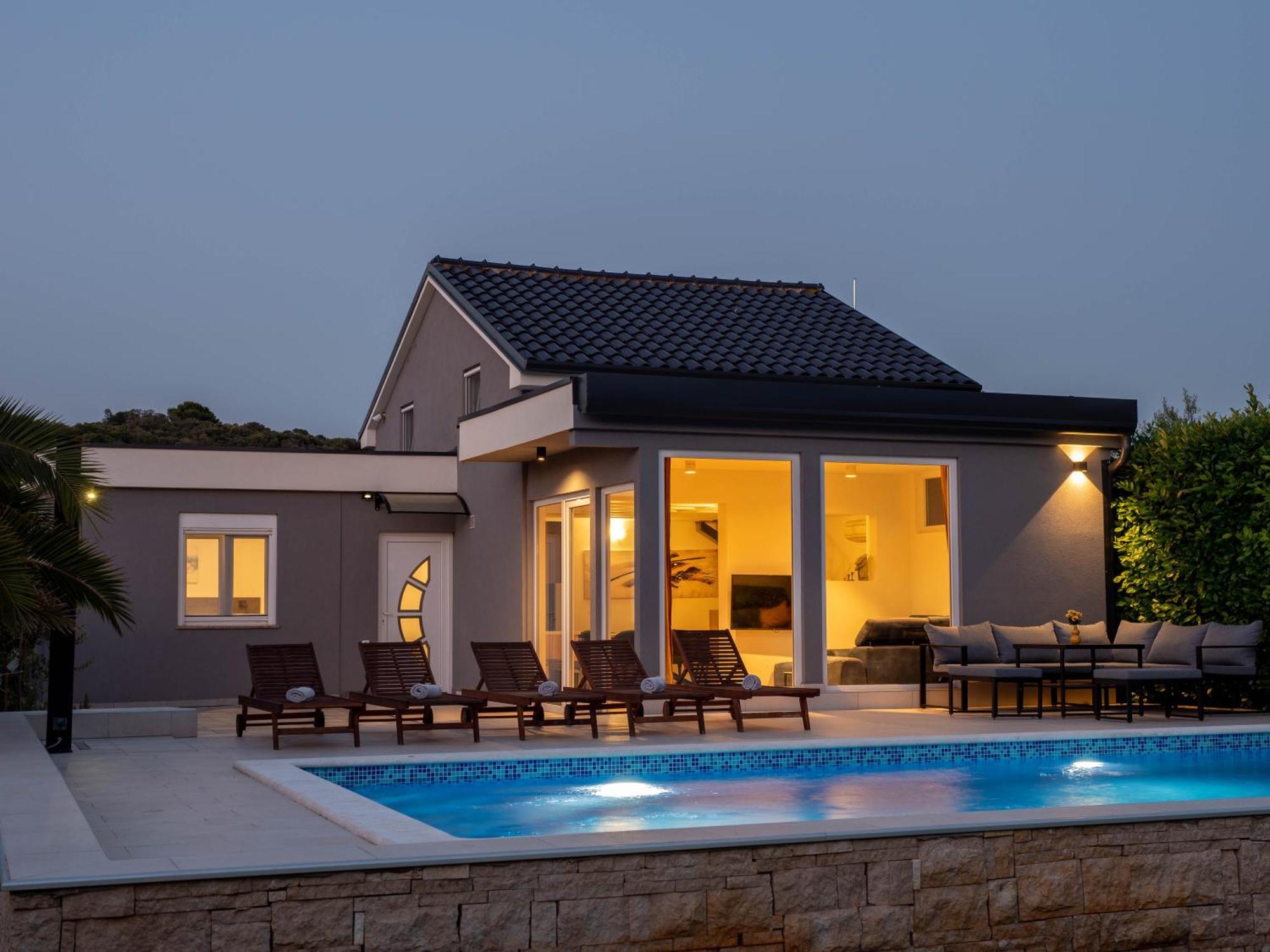 Villa Vinky พูลา ภายนอก รูปภาพ