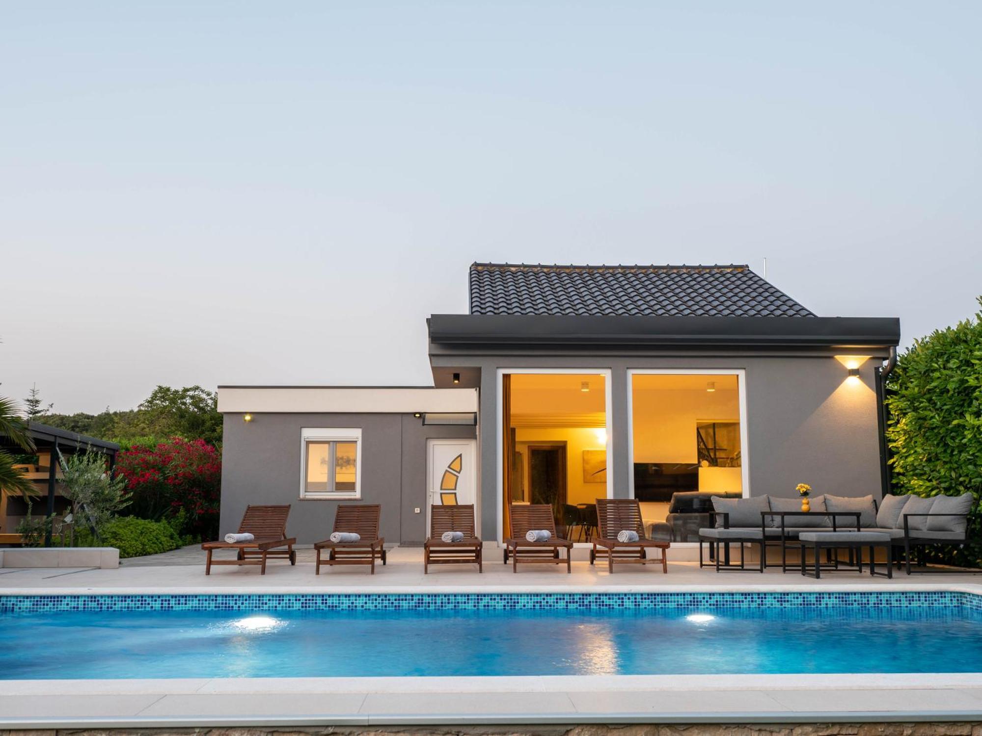 Villa Vinky พูลา ภายนอก รูปภาพ